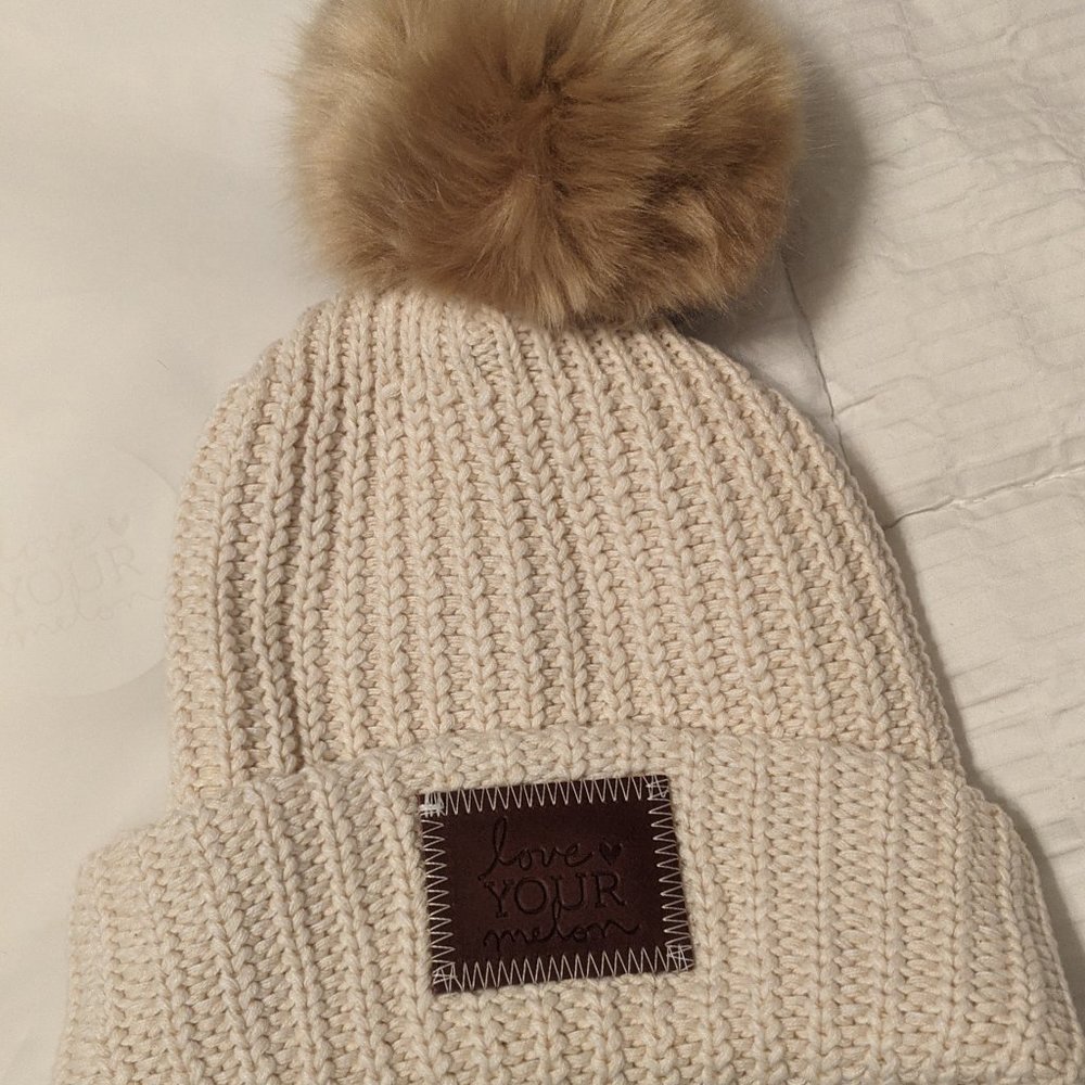 NWT Love Your Melon Beanie w/ Pom